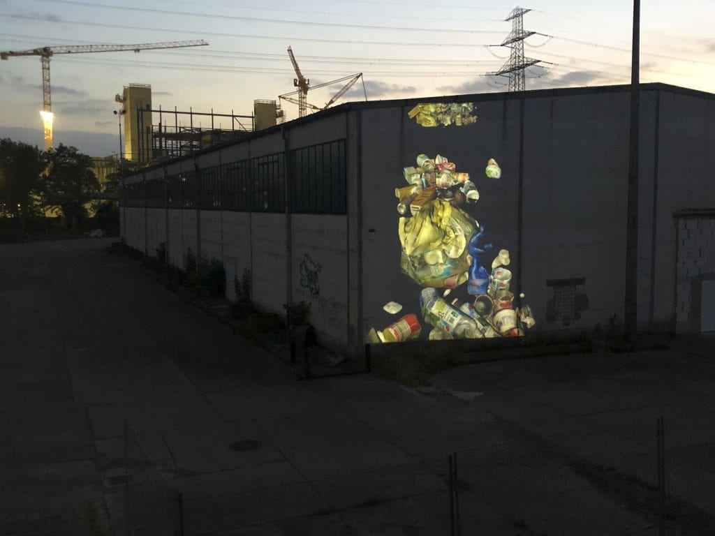 Foreign Objects test projection at PHASMID Studio residency. By Yandell Walton.