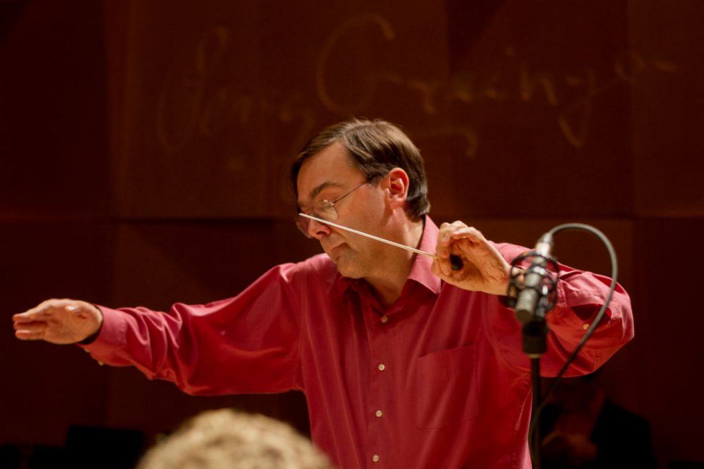 Associate Professor Elliott Gyger conducting at the Melbourne Recital Centre. Image by Sav Schulman, 2017.
