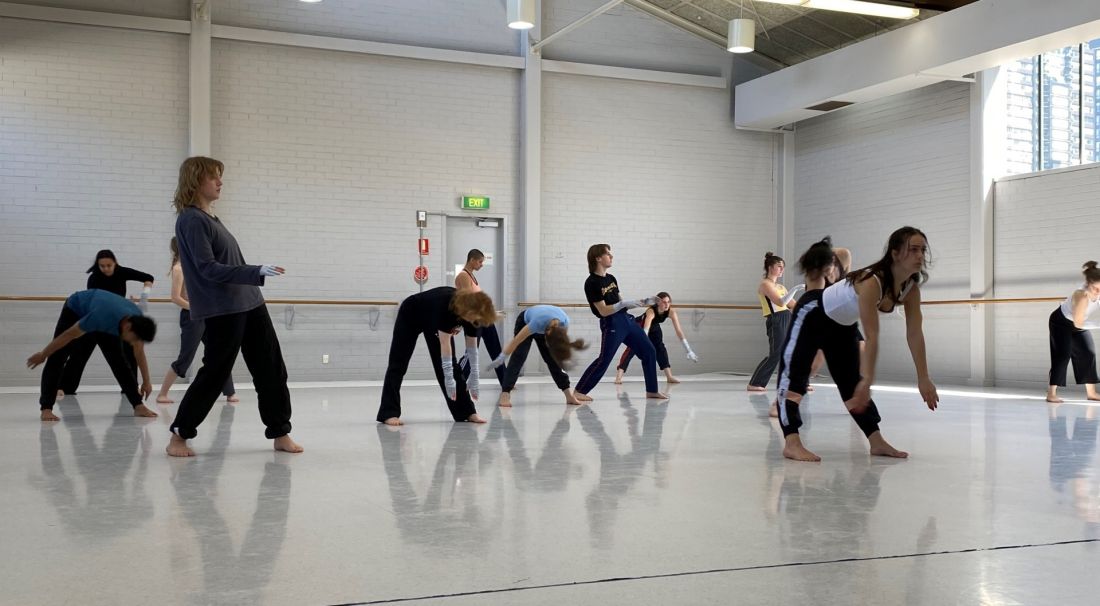 VCA third year dancers rehearsing 'Splinter Group'. 