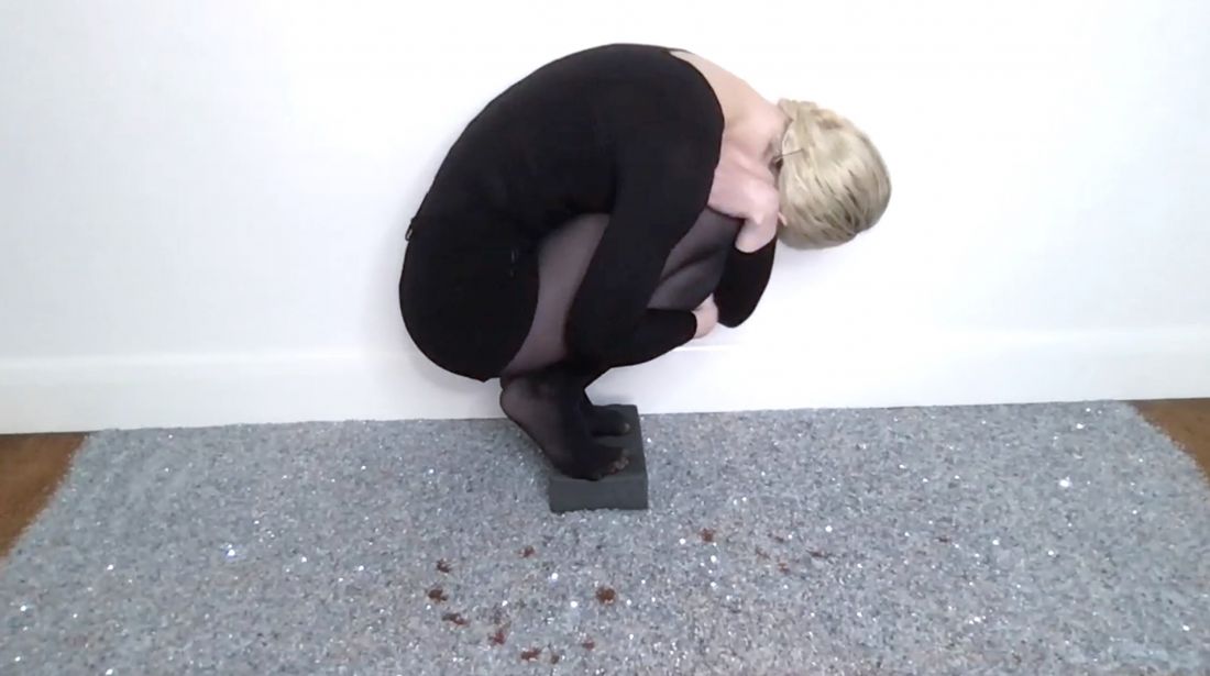 Chelsea Coon, strangeness, 2021, Performance to livestream. 